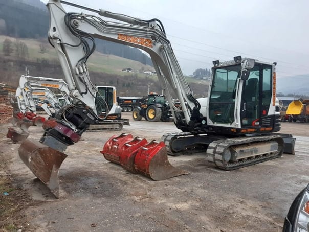 Bagger der Berger GmbH im Einsatz — Bild 11